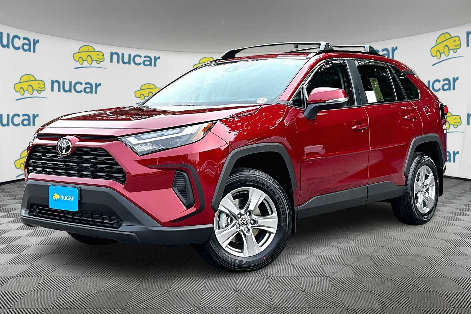 2025 Toyota RAV4 XLE - Photo 4