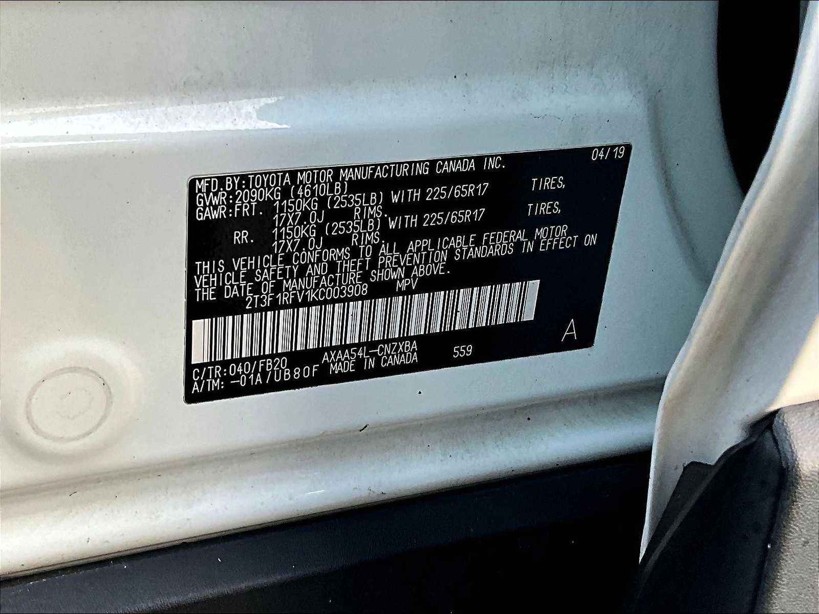 2019 Toyota RAV4 LE - Photo 34
