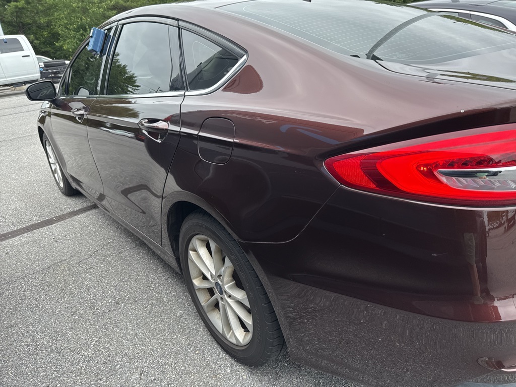 2019 Ford Fusion SE - Photo 7