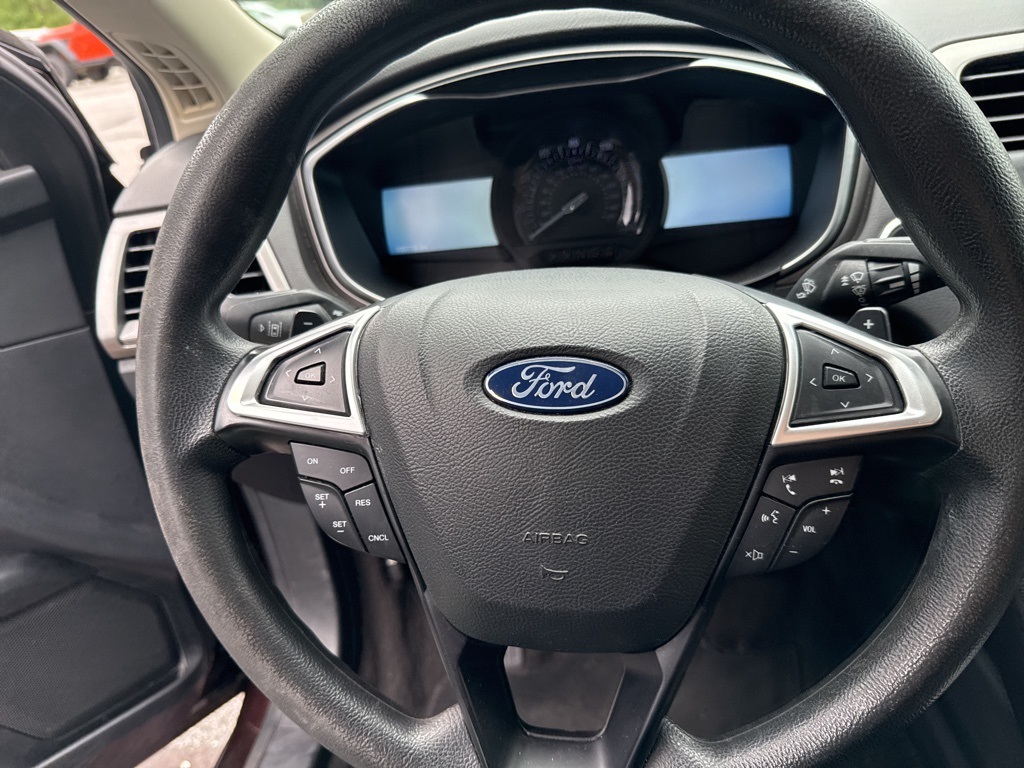 2019 Ford Fusion SE - Photo 9