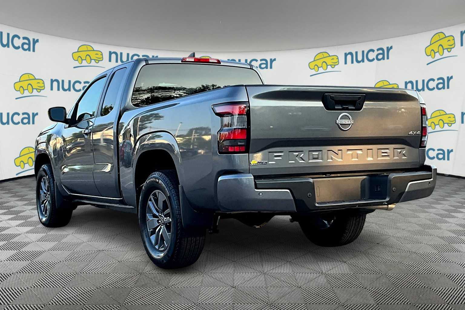 2025 Nissan Frontier SV - Photo 4