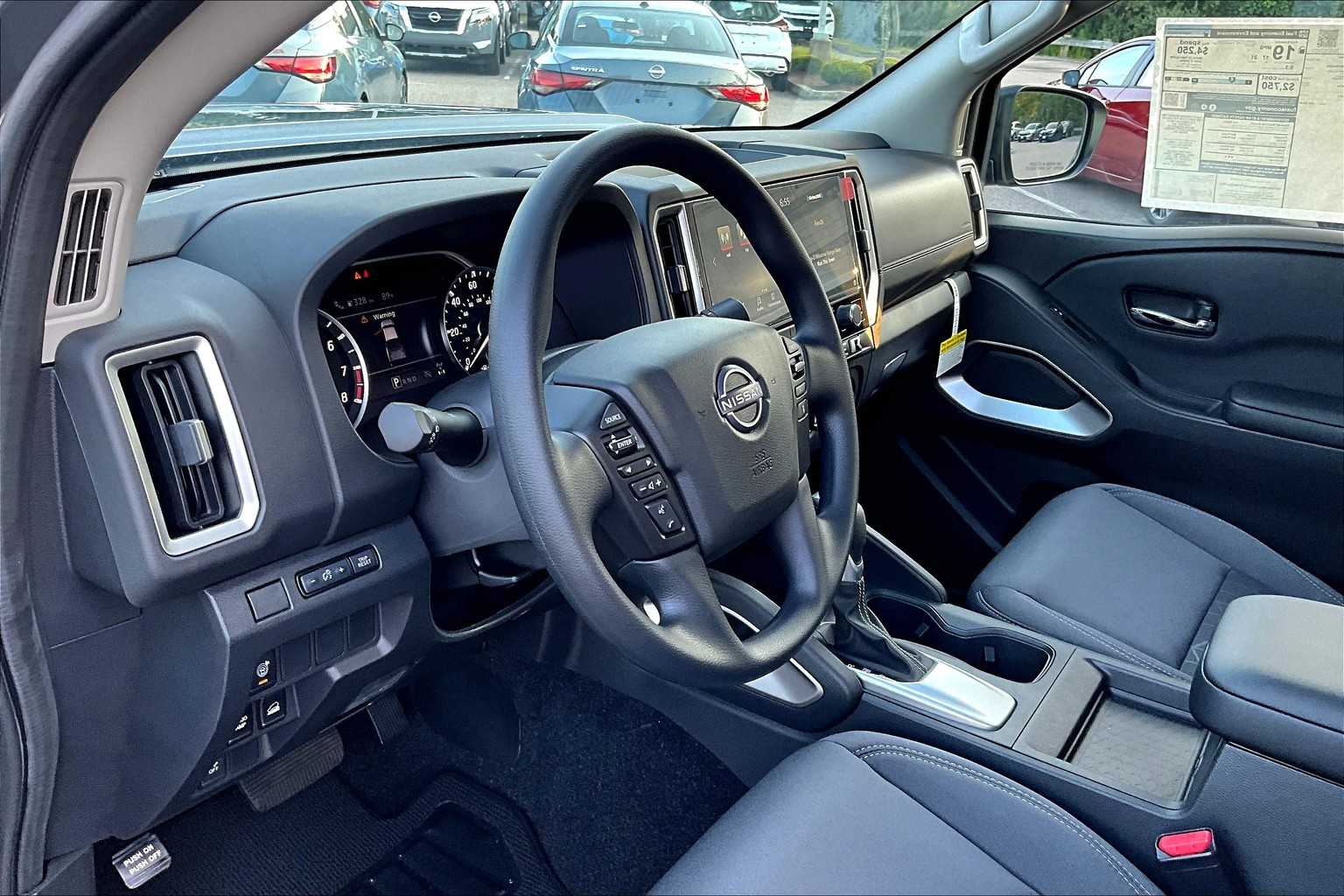 2025 Nissan Frontier SV - Photo 8