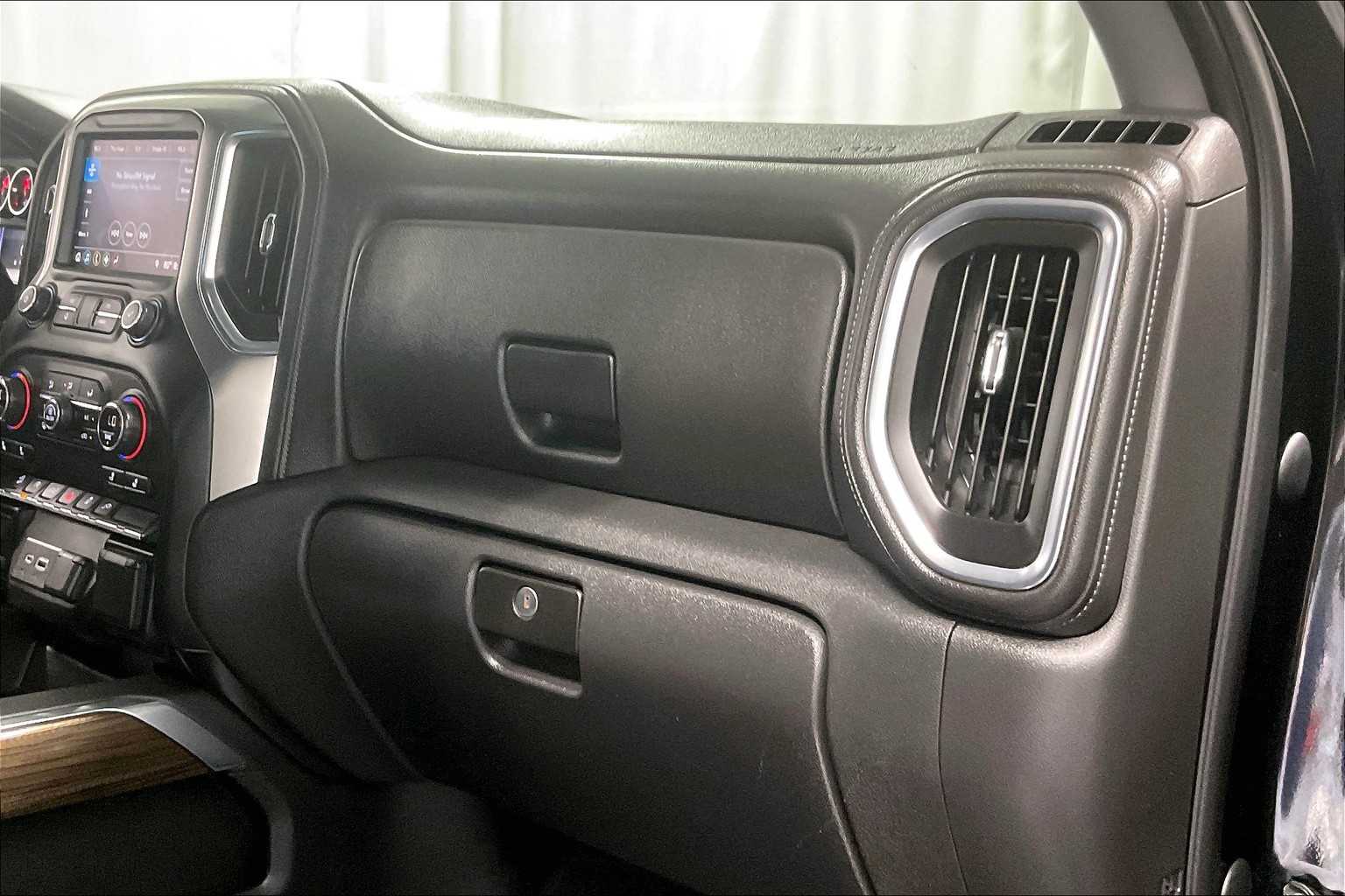 2019 Chevrolet Silverado 1500 RST - Photo 13