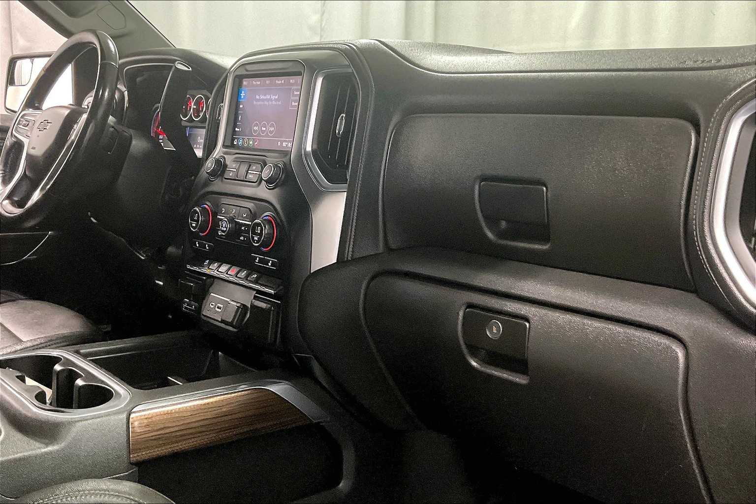 2019 Chevrolet Silverado 1500 RST - Photo 14