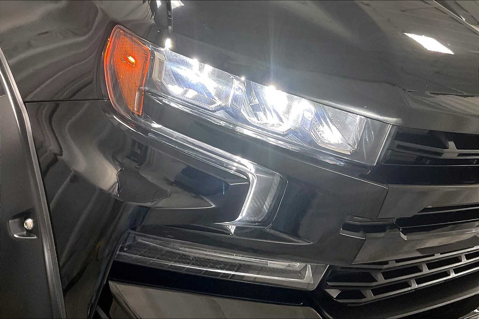 2019 Chevrolet Silverado 1500 RST - Photo 33
