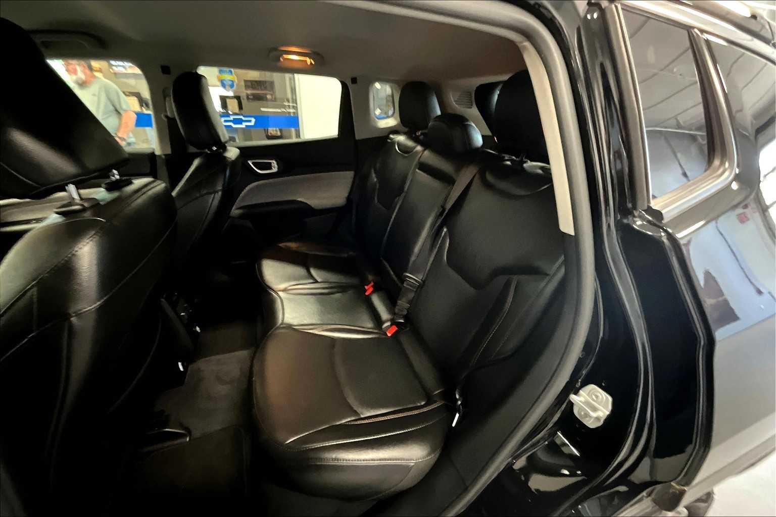 2022 Jeep Compass Latitude Lux - Photo 15