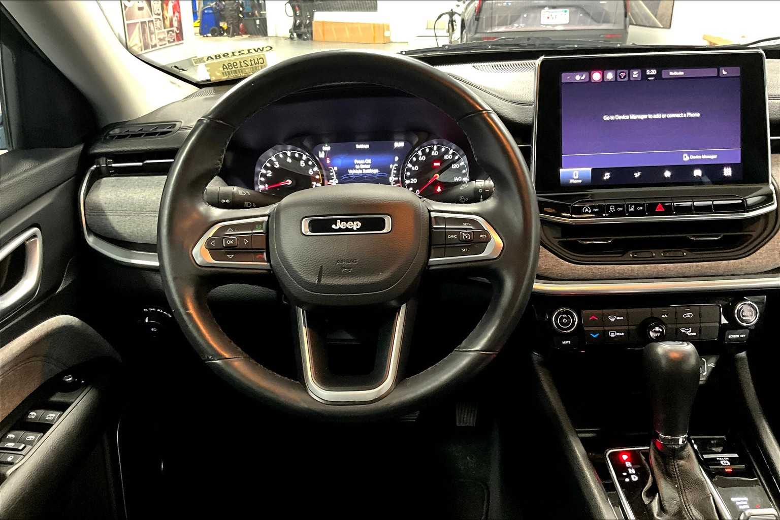 2022 Jeep Compass Latitude Lux - Photo 17