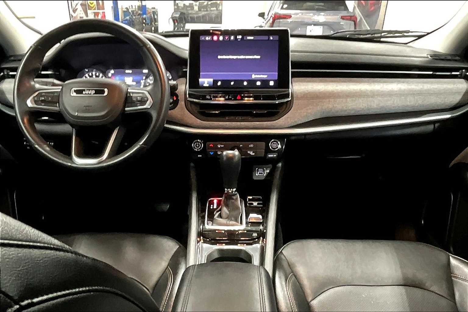 2022 Jeep Compass Latitude Lux - Photo 21