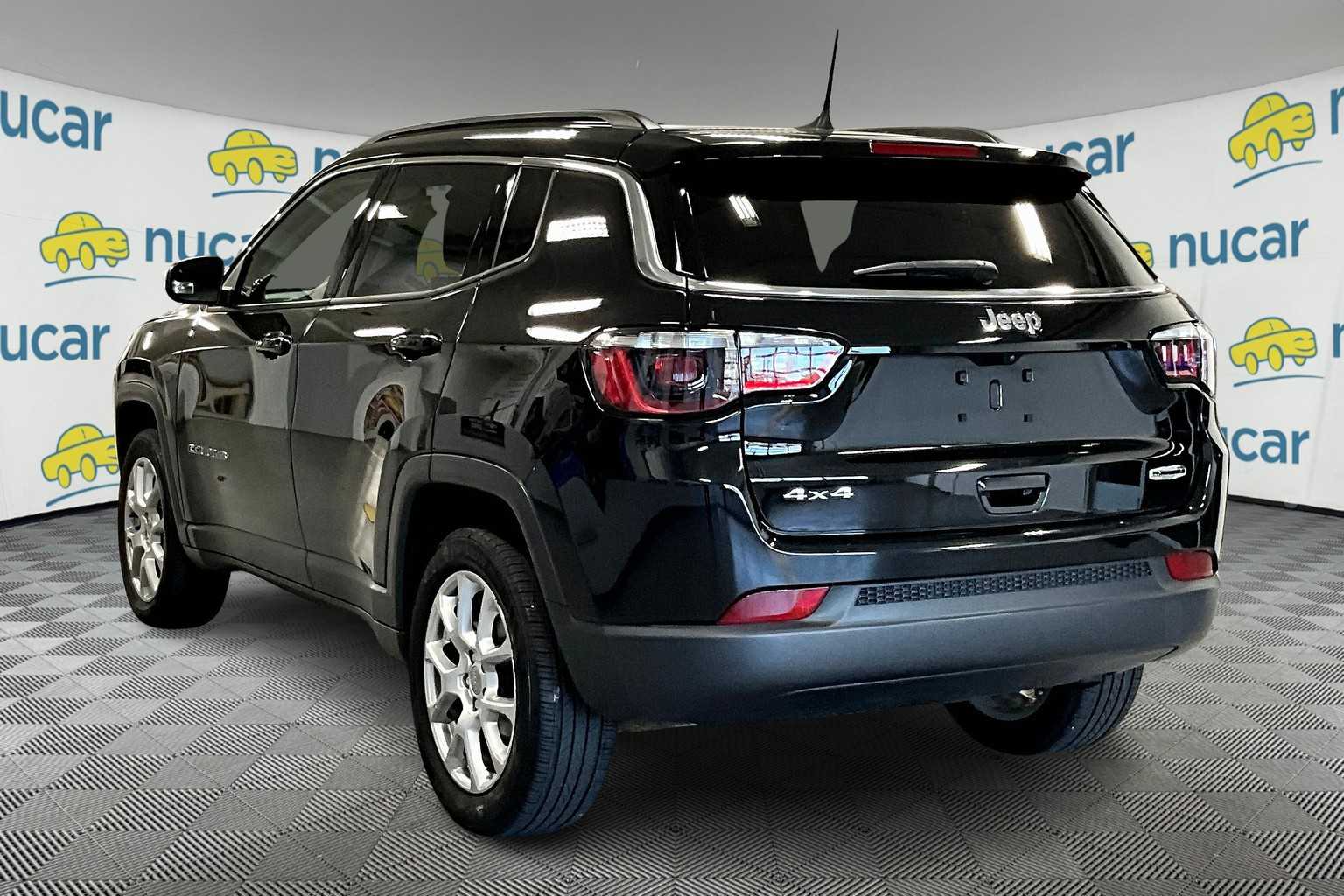 2022 Jeep Compass Latitude Lux - Photo 4