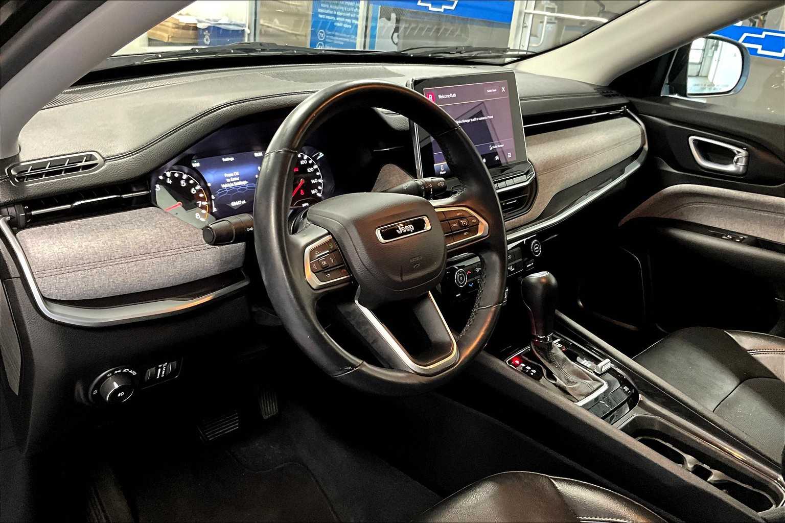 2022 Jeep Compass Latitude Lux - Photo 8