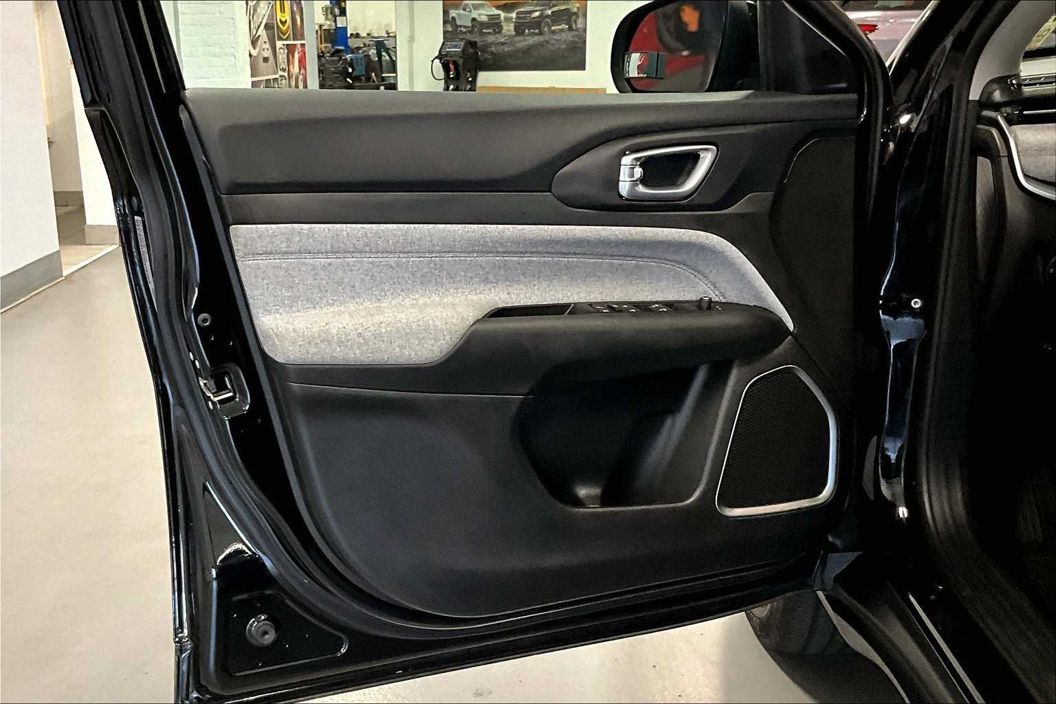 2022 Jeep Compass Latitude Lux - Photo 9