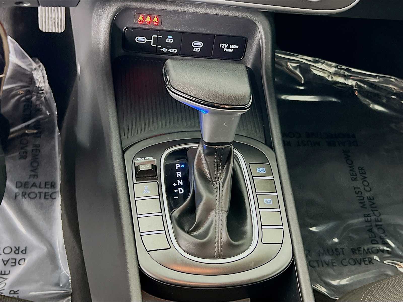 2024 Hyundai Kona SE - Photo 16