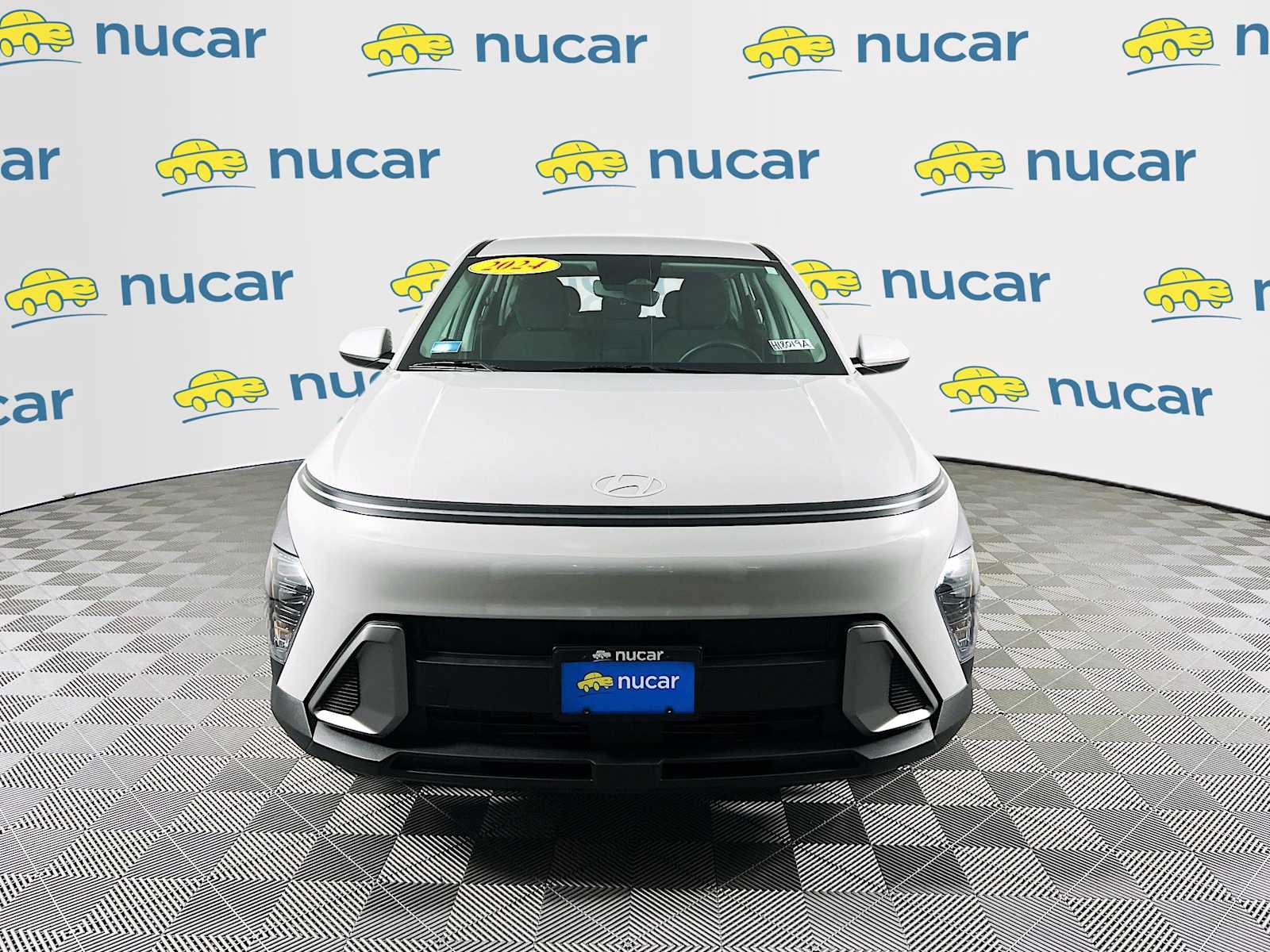 2024 Hyundai Kona SE - Photo 2