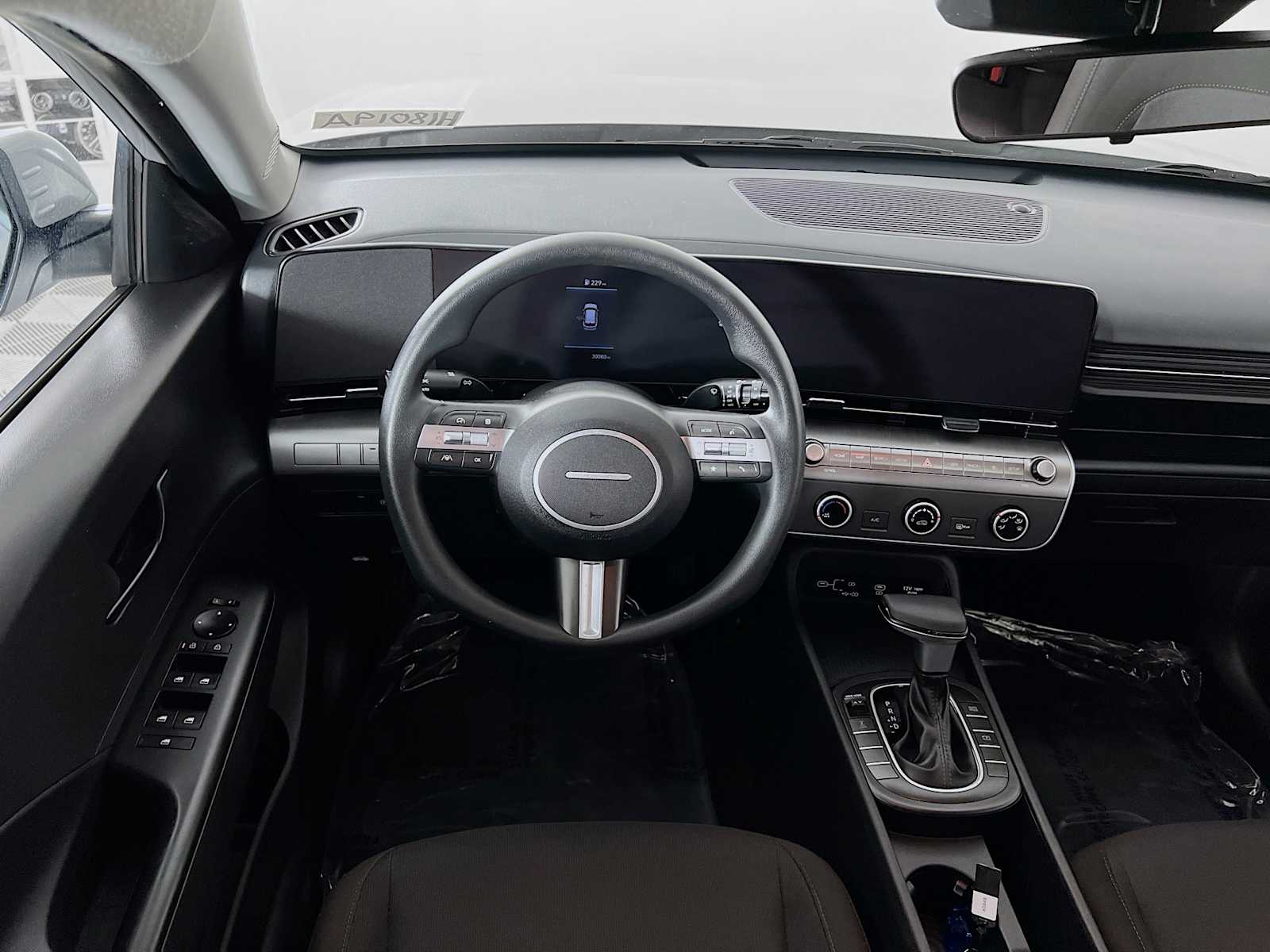 2024 Hyundai Kona SE - Photo 21