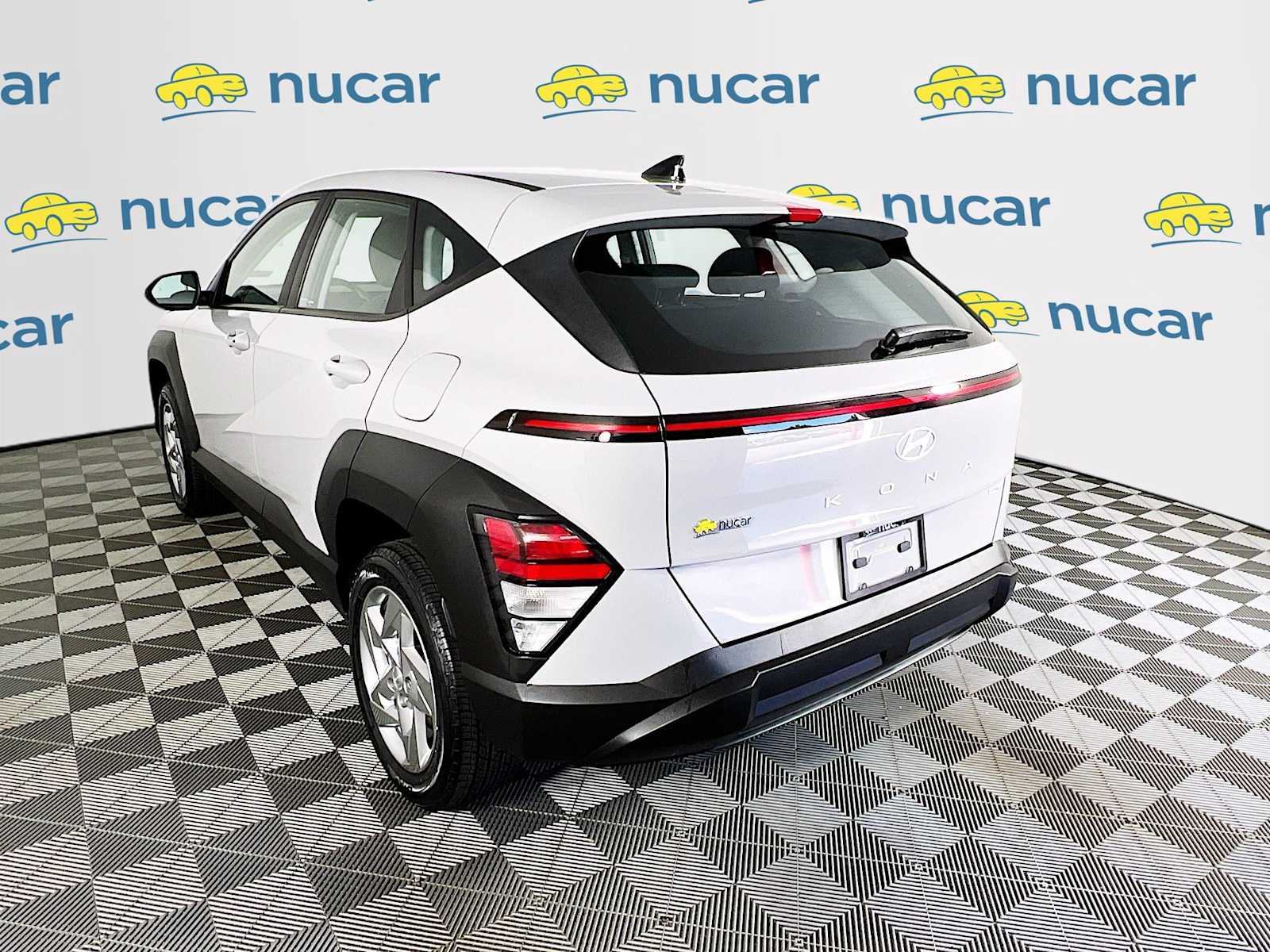 2024 Hyundai Kona SE - Photo 5