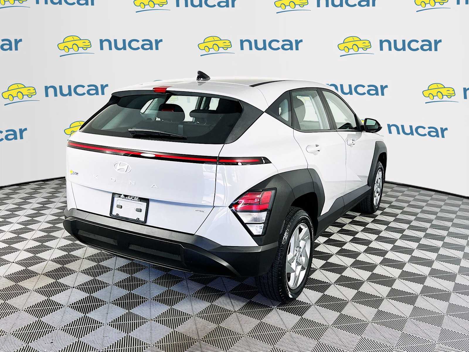 2024 Hyundai Kona SE - Photo 7