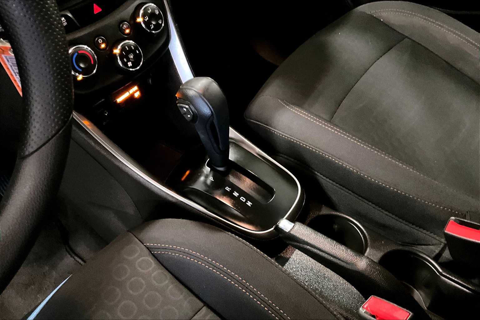 2017 Chevrolet Trax LS - Photo 21