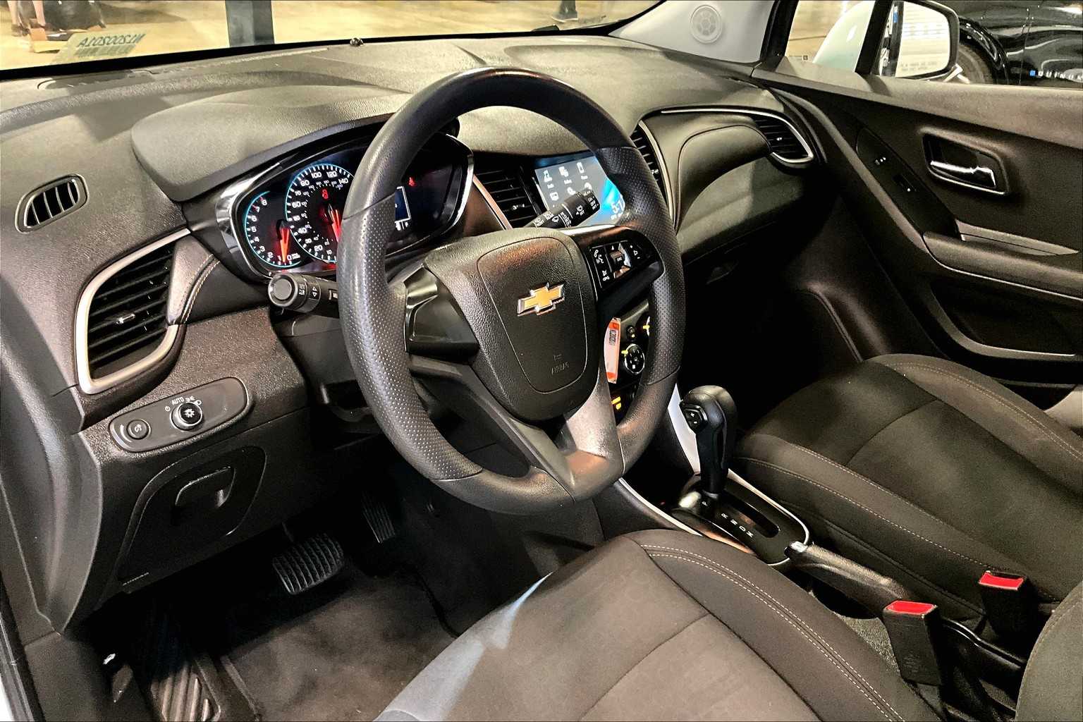 2017 Chevrolet Trax LS - Photo 8