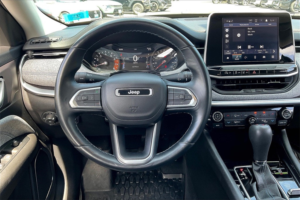 2022 Jeep Compass Latitude - Photo 16