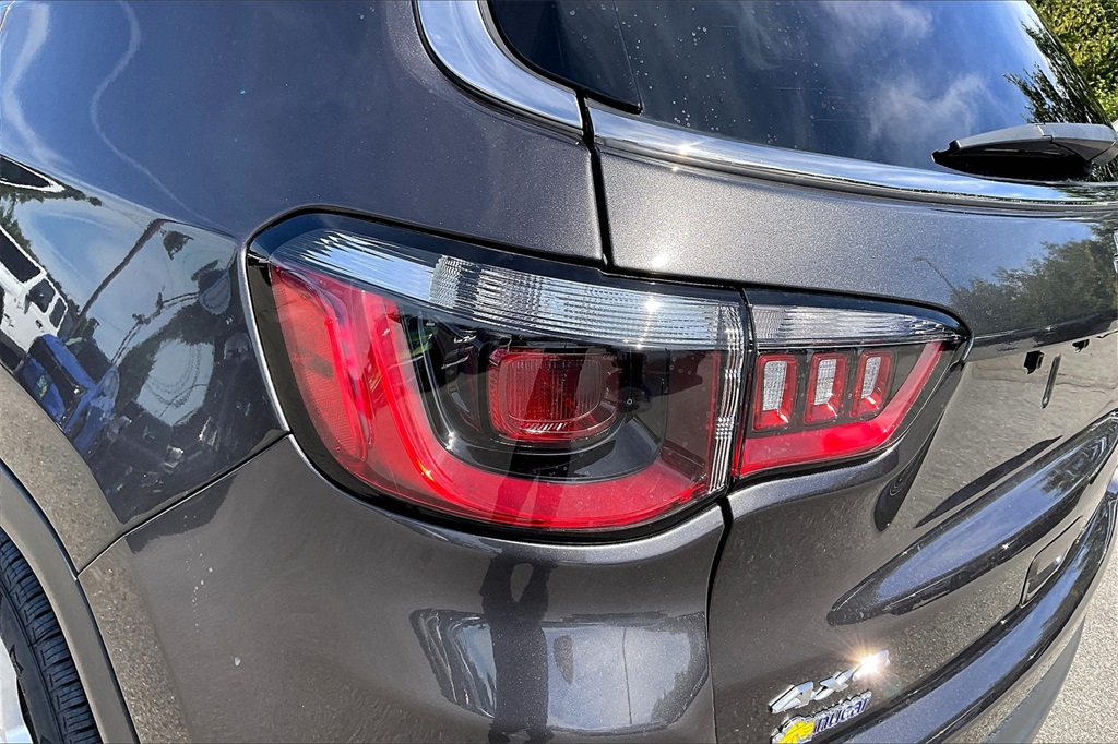 2022 Jeep Compass Latitude - Photo 30