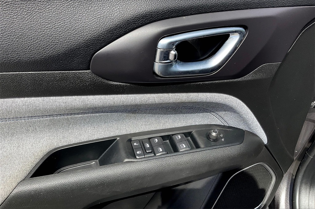 2022 Jeep Compass Latitude - Photo 37