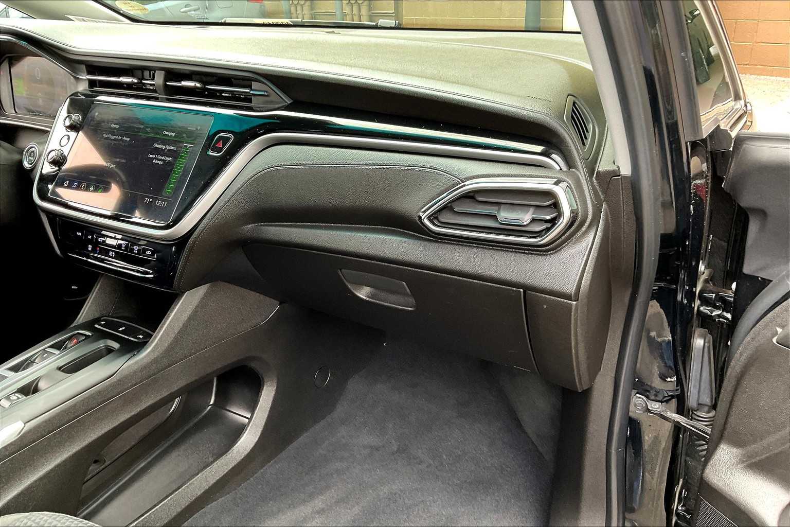 2023 Chevrolet Bolt EV 1LT - Photo 13