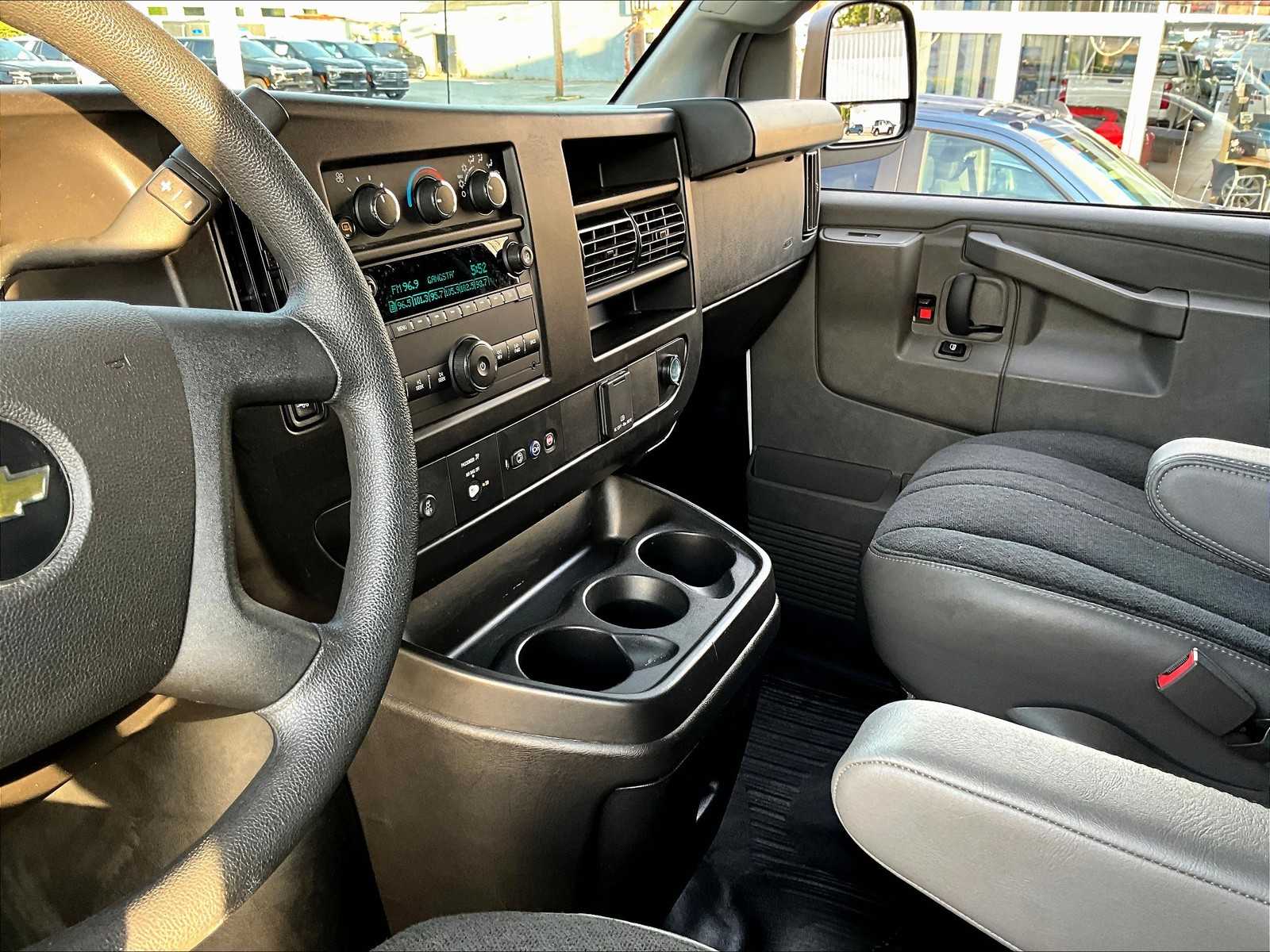 2024 Chevrolet Express 2500 Cargo photo 19