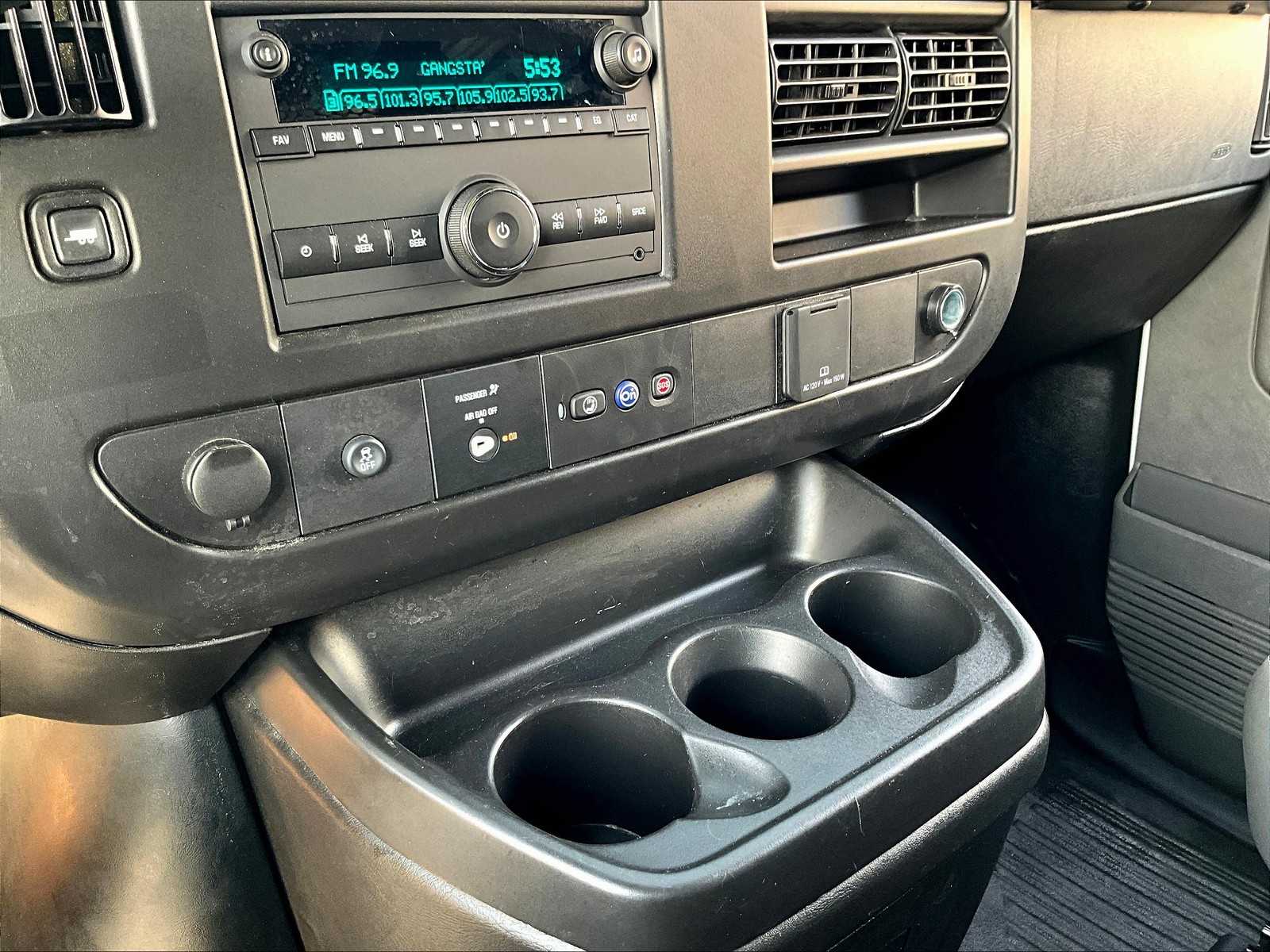2024 Chevrolet Express 2500 Cargo photo 25
