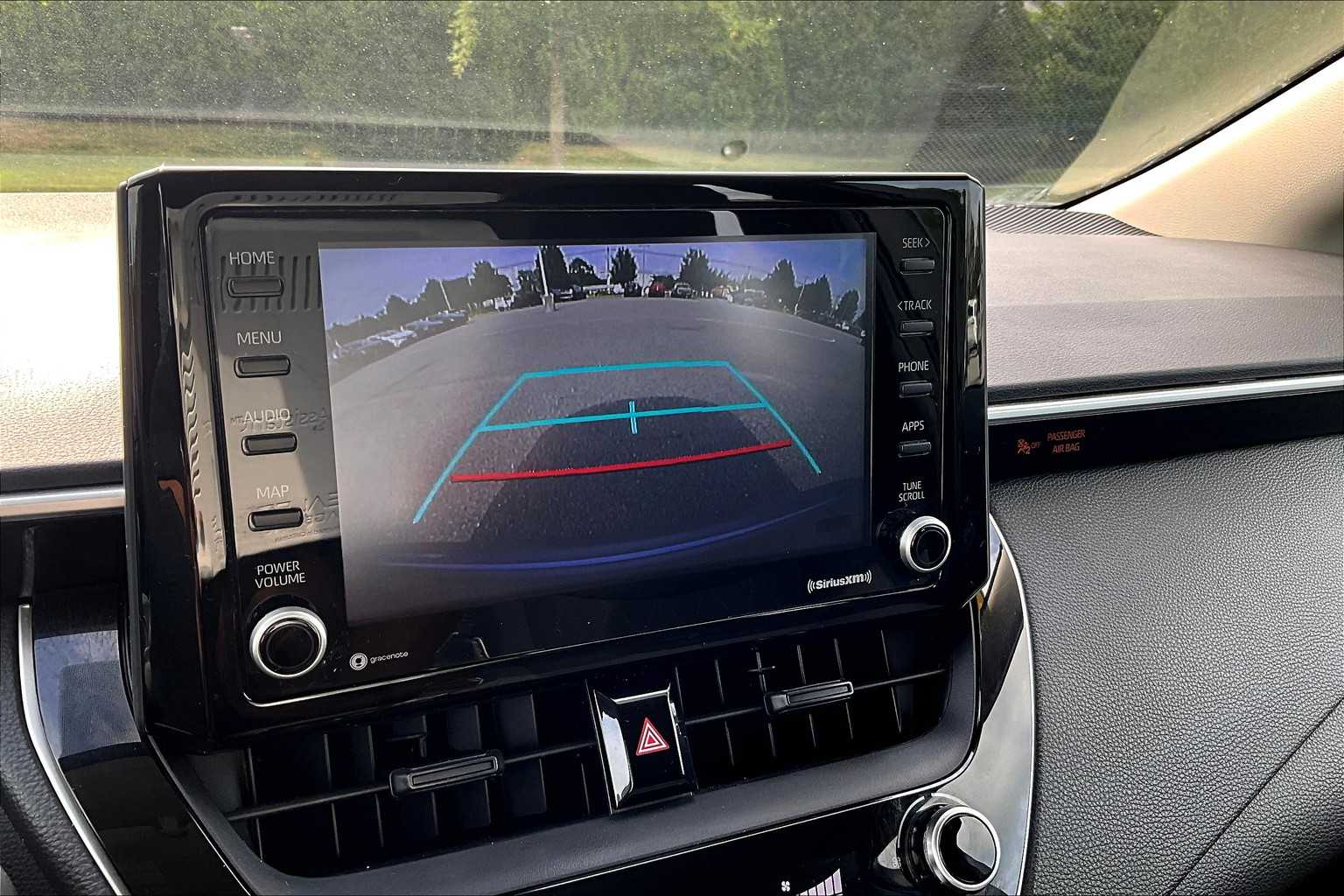 2022 Toyota Corolla LE - Photo 19