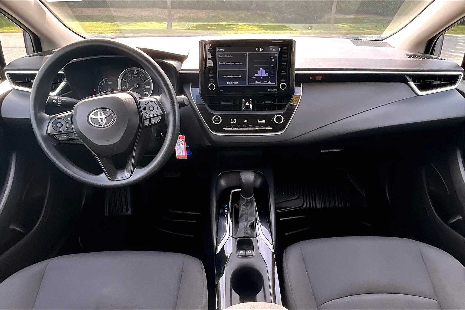 2022 Toyota Corolla LE - Photo 21