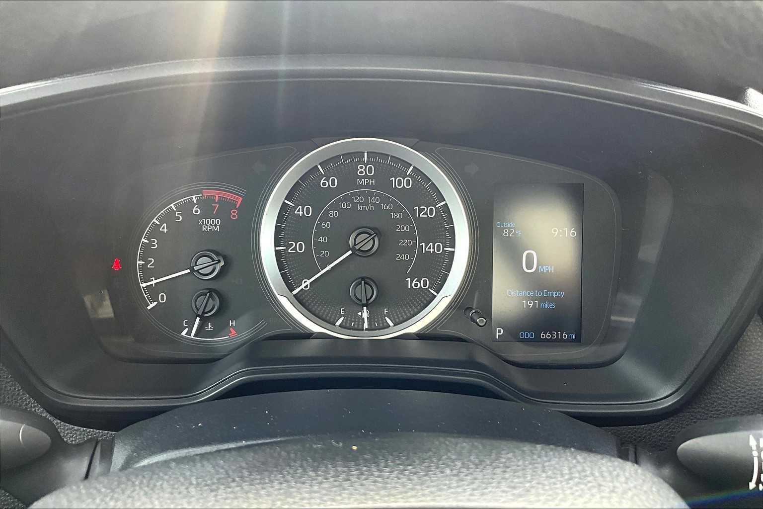 2022 Toyota Corolla LE - Photo 25