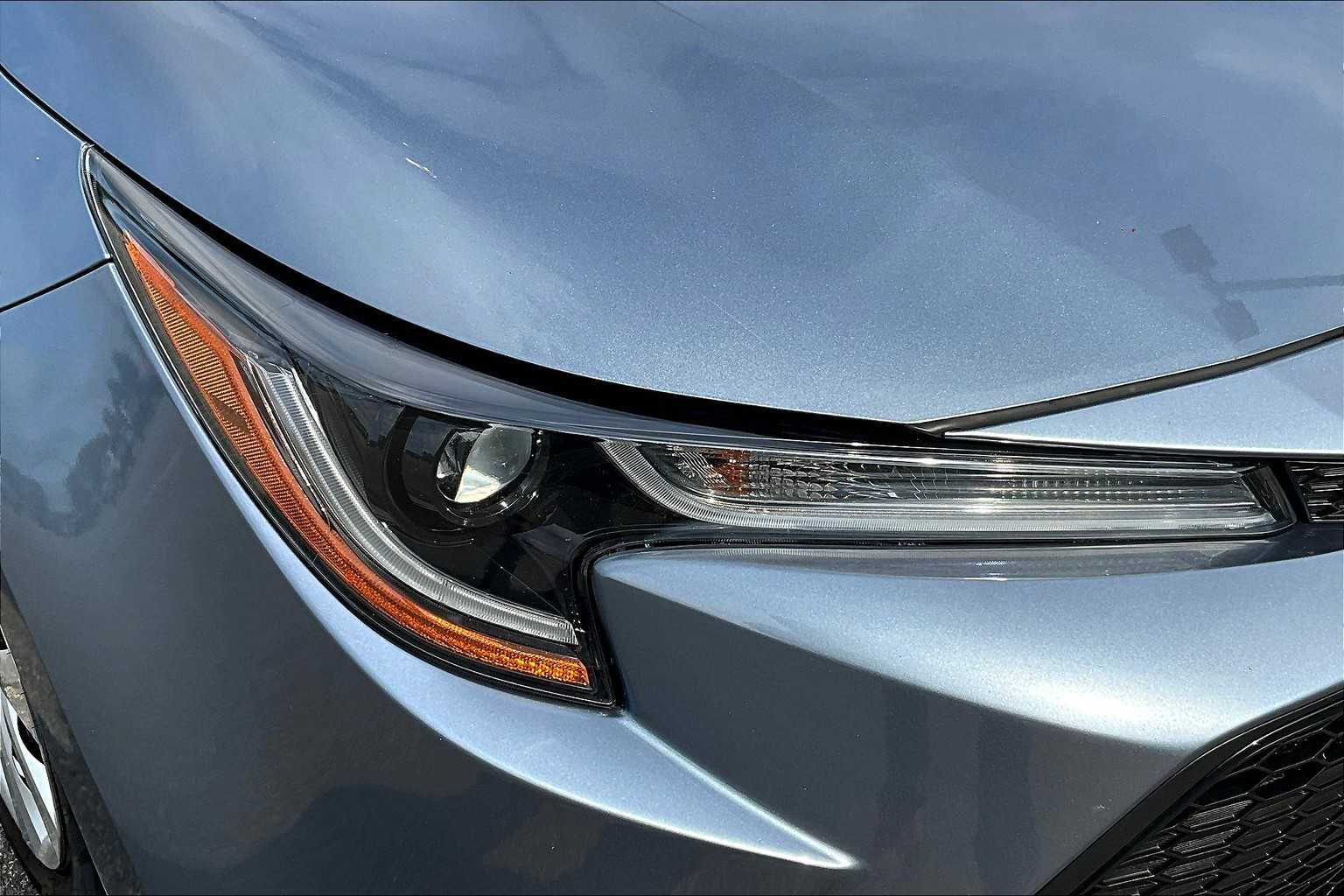 2022 Toyota Corolla LE - Photo 32