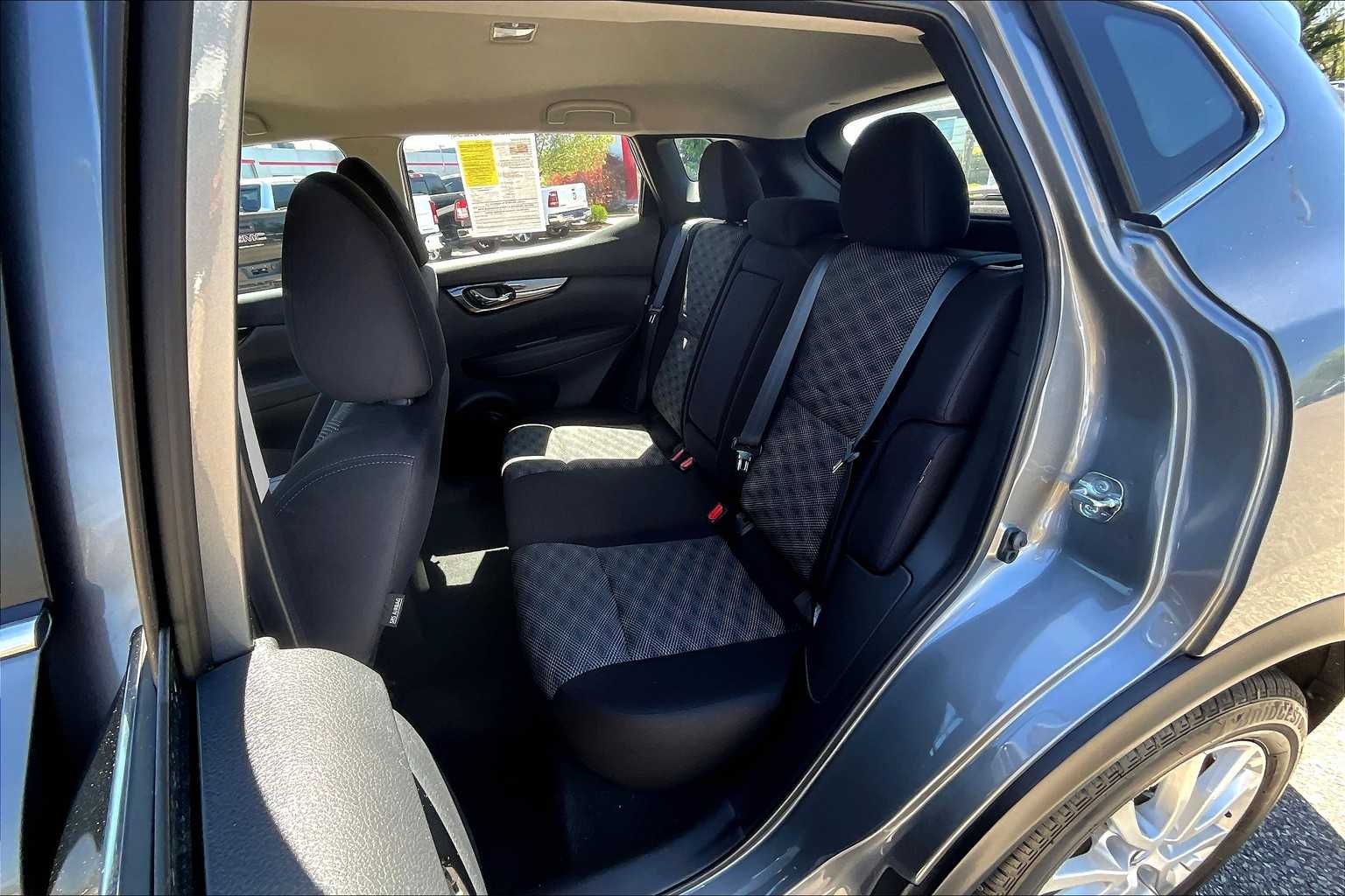 2022 Nissan Rogue Sport SV - Photo 15
