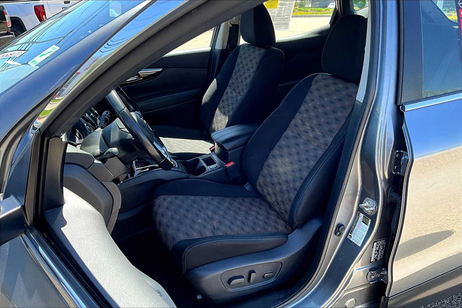 2022 Nissan Rogue Sport SV - Photo 10