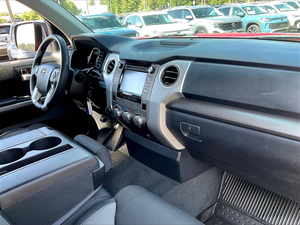 2018 Toyota Tundra SR5 - Photo 13