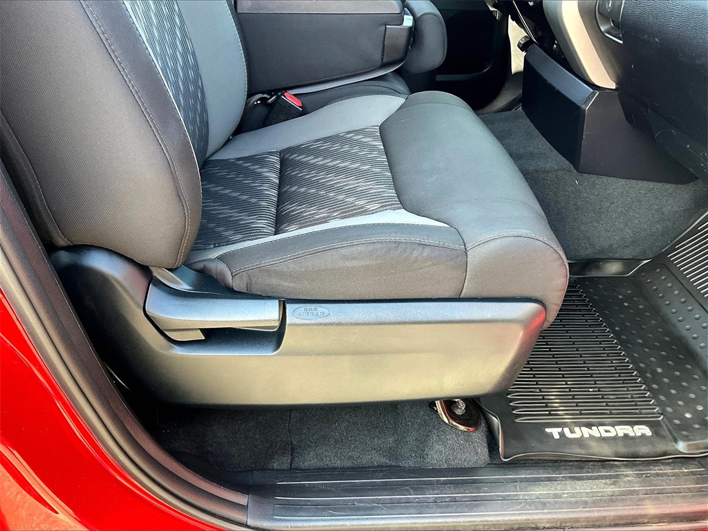 2018 Toyota Tundra SR5 - Photo 34