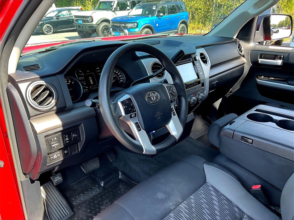 2018 Toyota Tundra SR5 - Photo 8