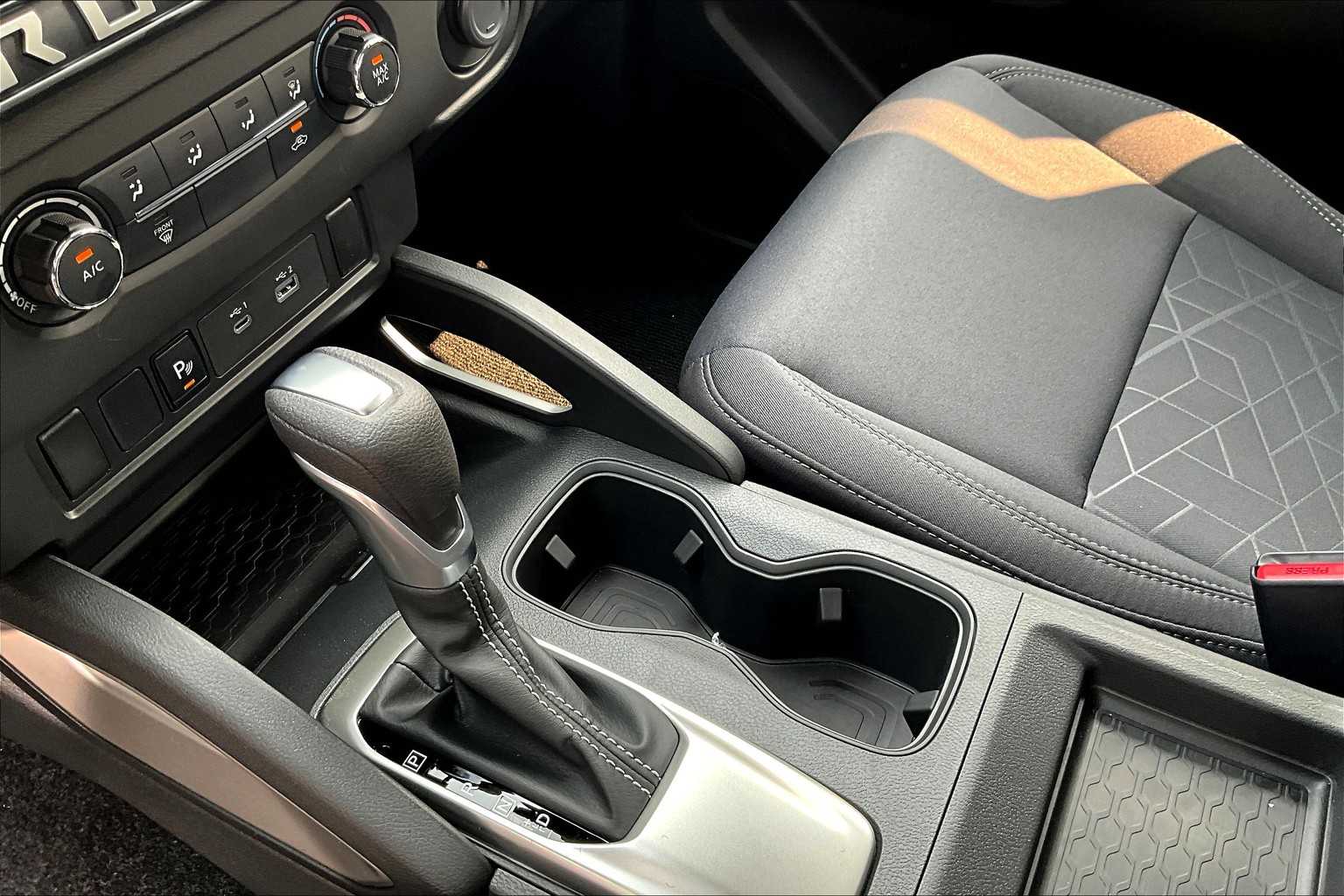 2025 Nissan Frontier SV - Photo 20