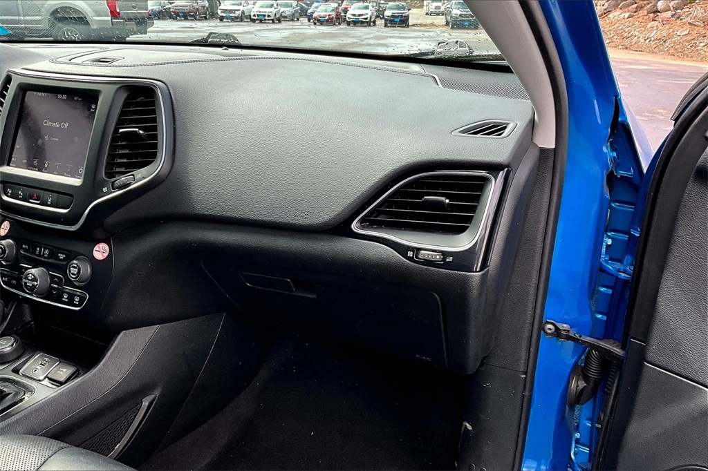 2023 Jeep Cherokee Altitude - Photo 13