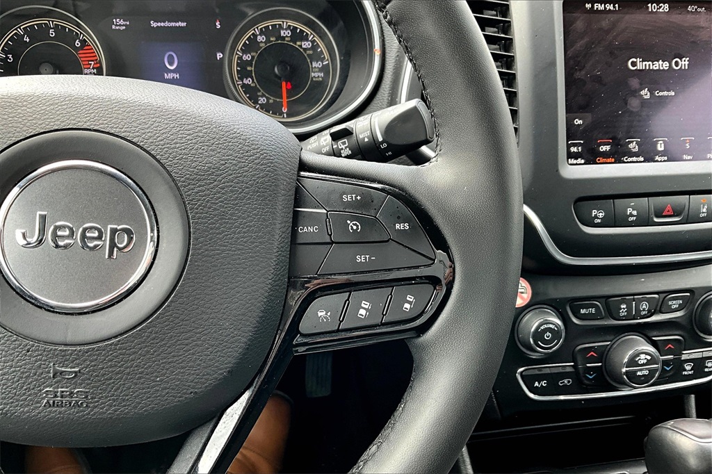 2023 Jeep Cherokee Altitude - Photo 23