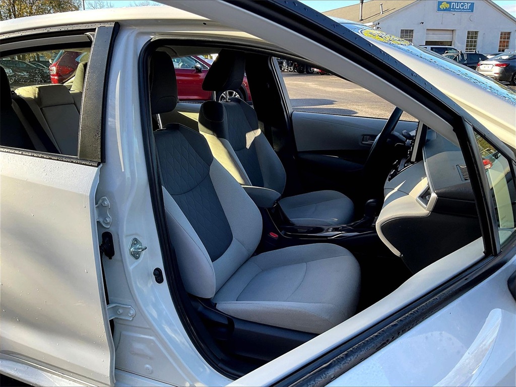 2021 Toyota Corolla Hybrid LE - Photo 11