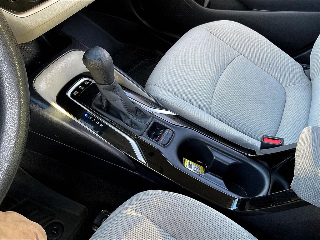 2021 Toyota Corolla Hybrid LE - Photo 17