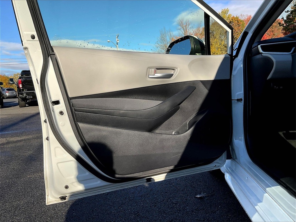 2021 Toyota Corolla Hybrid LE - Photo 9