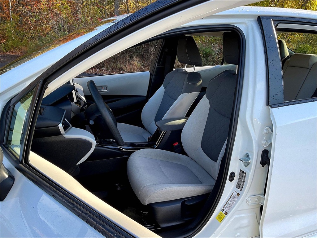 2021 Toyota Corolla Hybrid LE - Photo 10