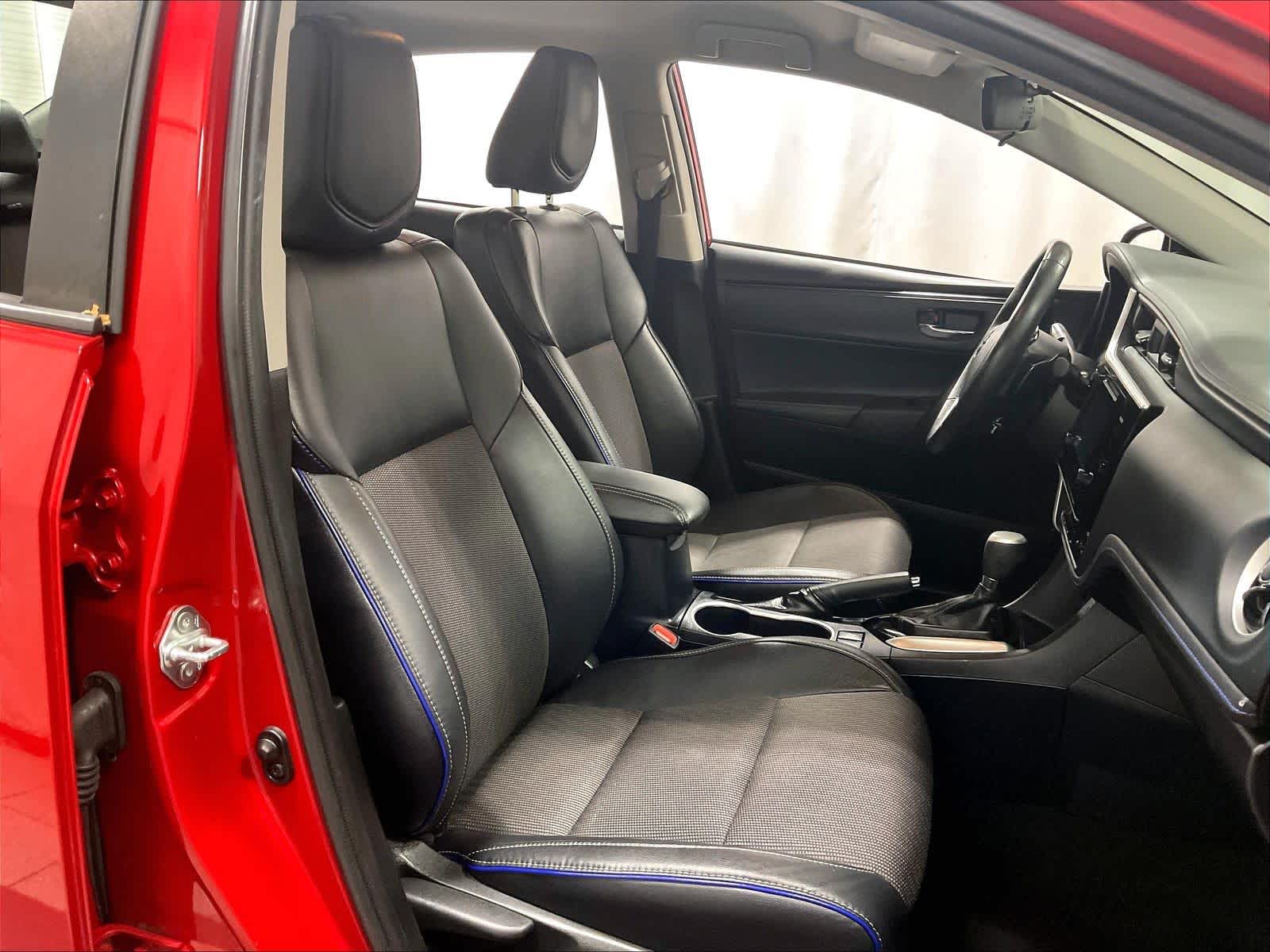 2017 Toyota Corolla SE - Photo 11