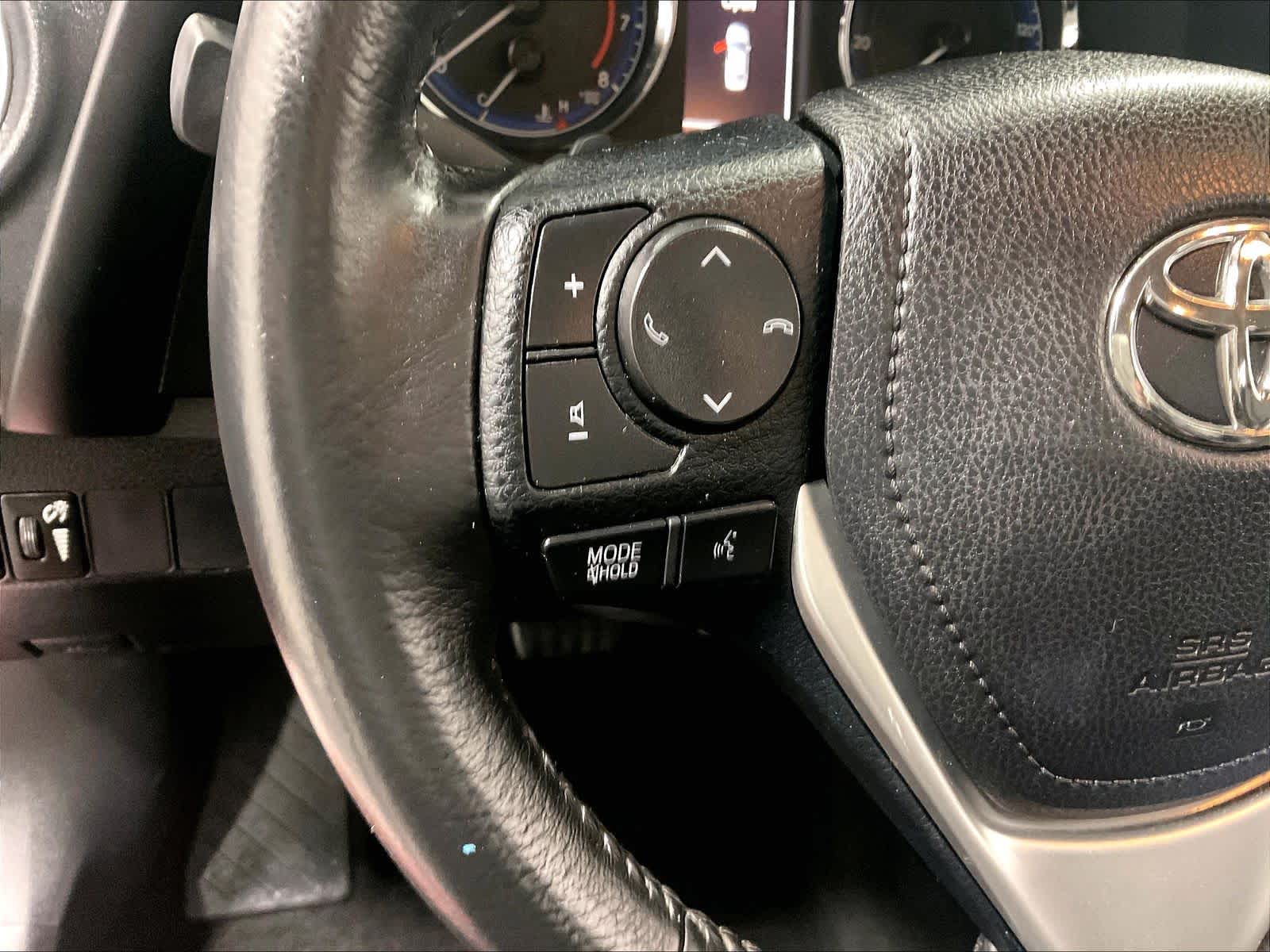 2017 Toyota Corolla SE - Photo 22