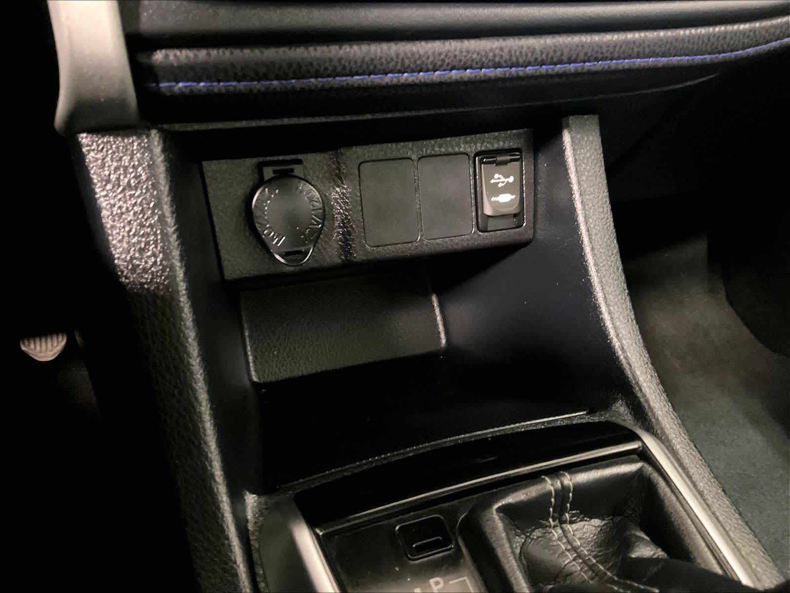 2017 Toyota Corolla SE - Photo 26