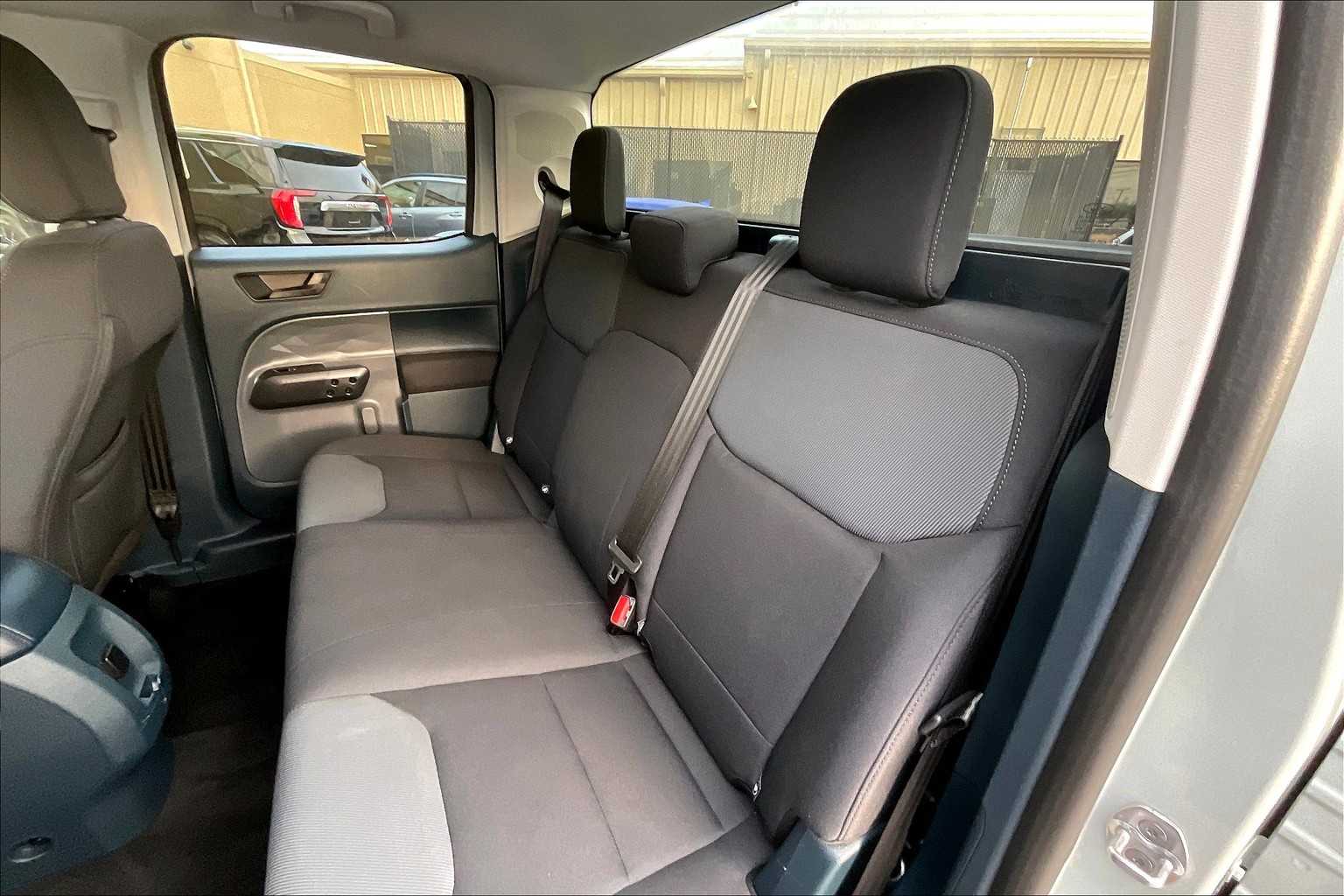 2022 Ford Maverick XL - Photo 15