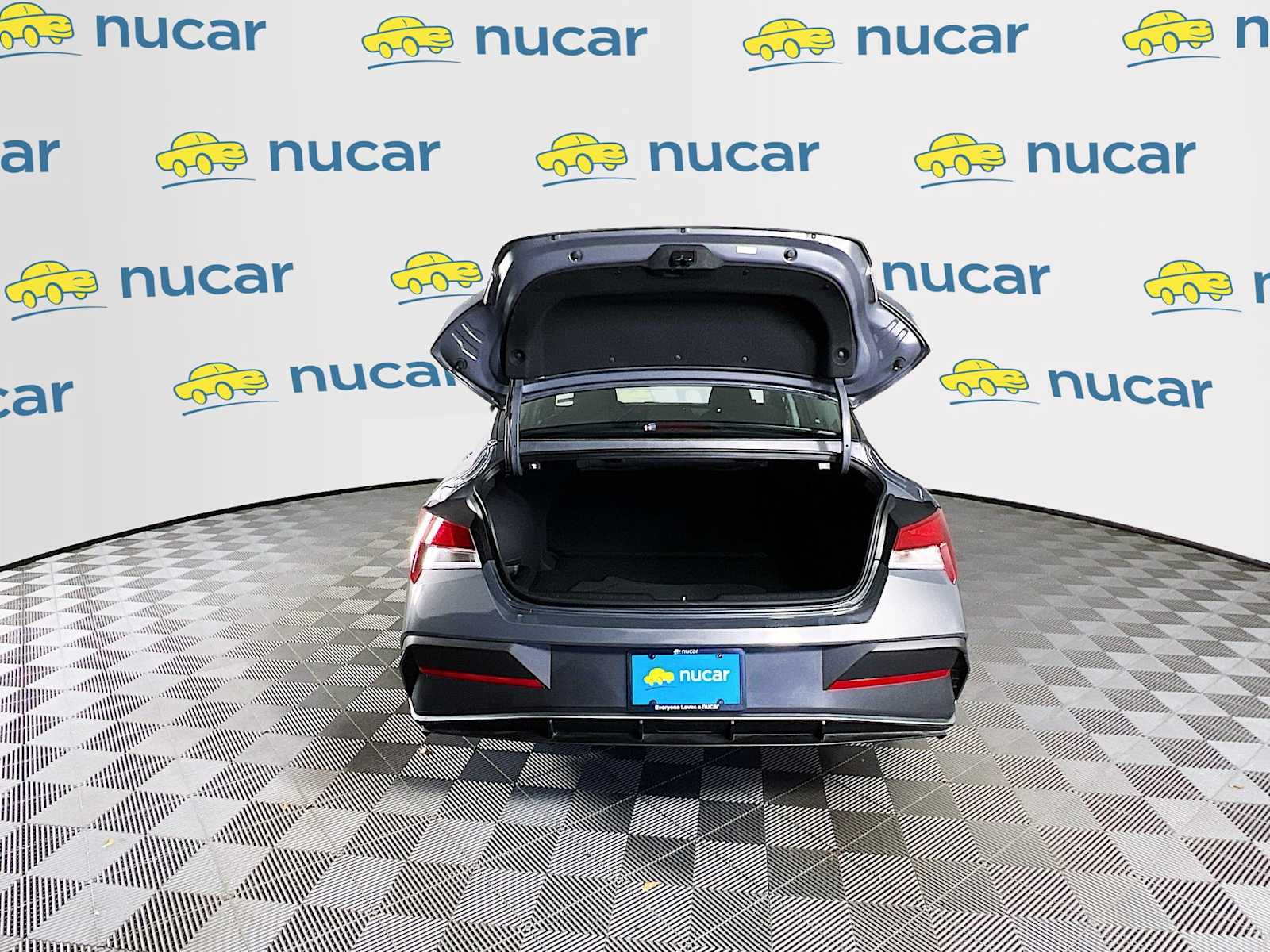 2025 Hyundai Elantra SE - Photo 24