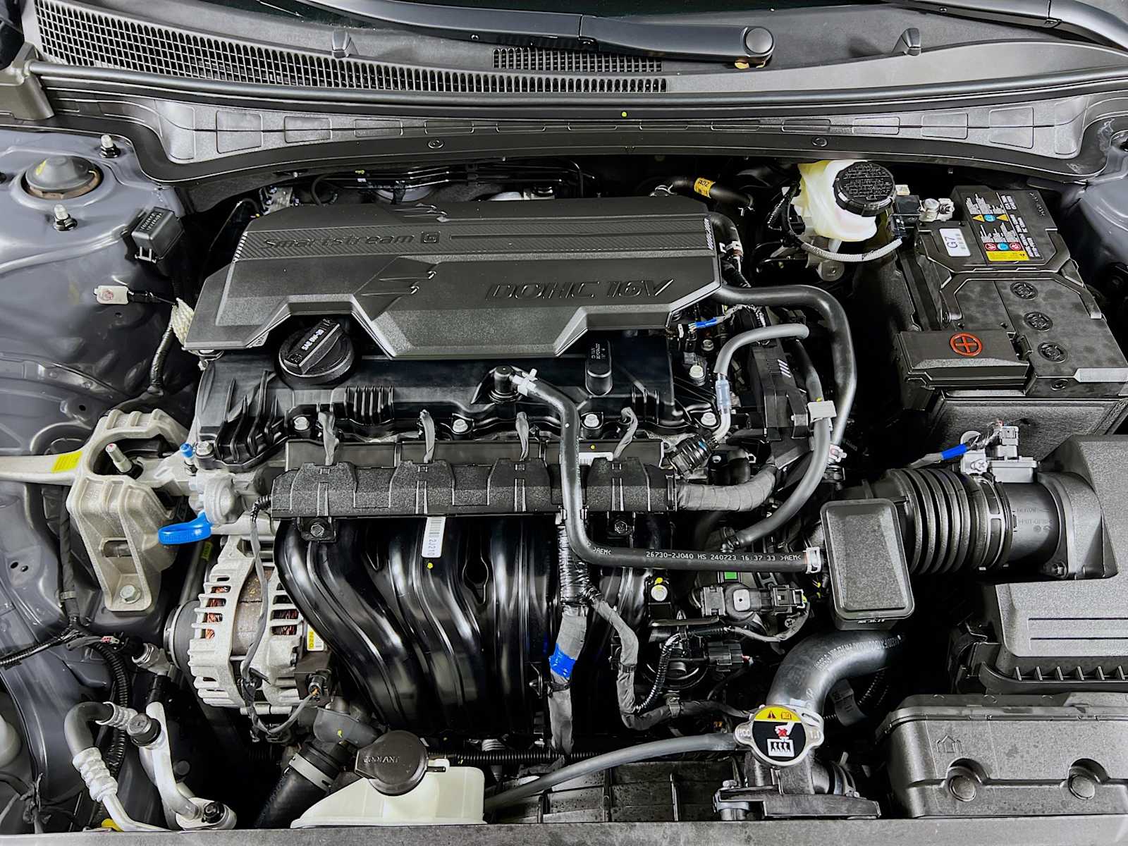 2025 Hyundai Elantra SE - Photo 28